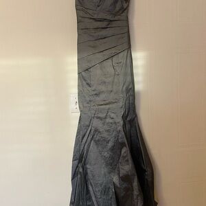Bibian Elegant Gray Strapless Gown